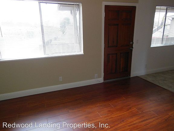 2nd image of 1101 Almanor Ave