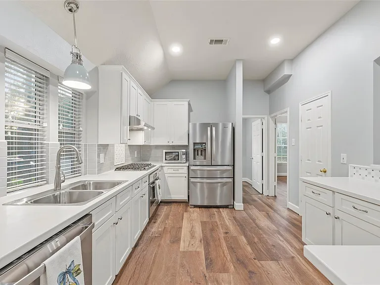 16315 Madewood St — Photo 11