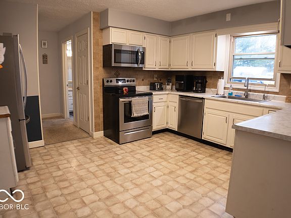 5th image of 7557 N County Road 150 E