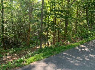 243 Paige Hill Rd, Goffstown, NH 03045