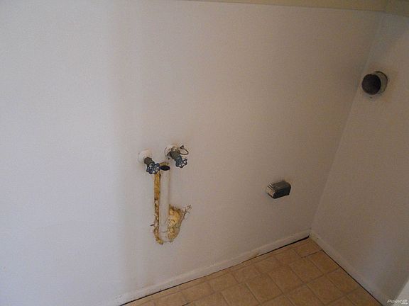 UTILITY HOOKUP