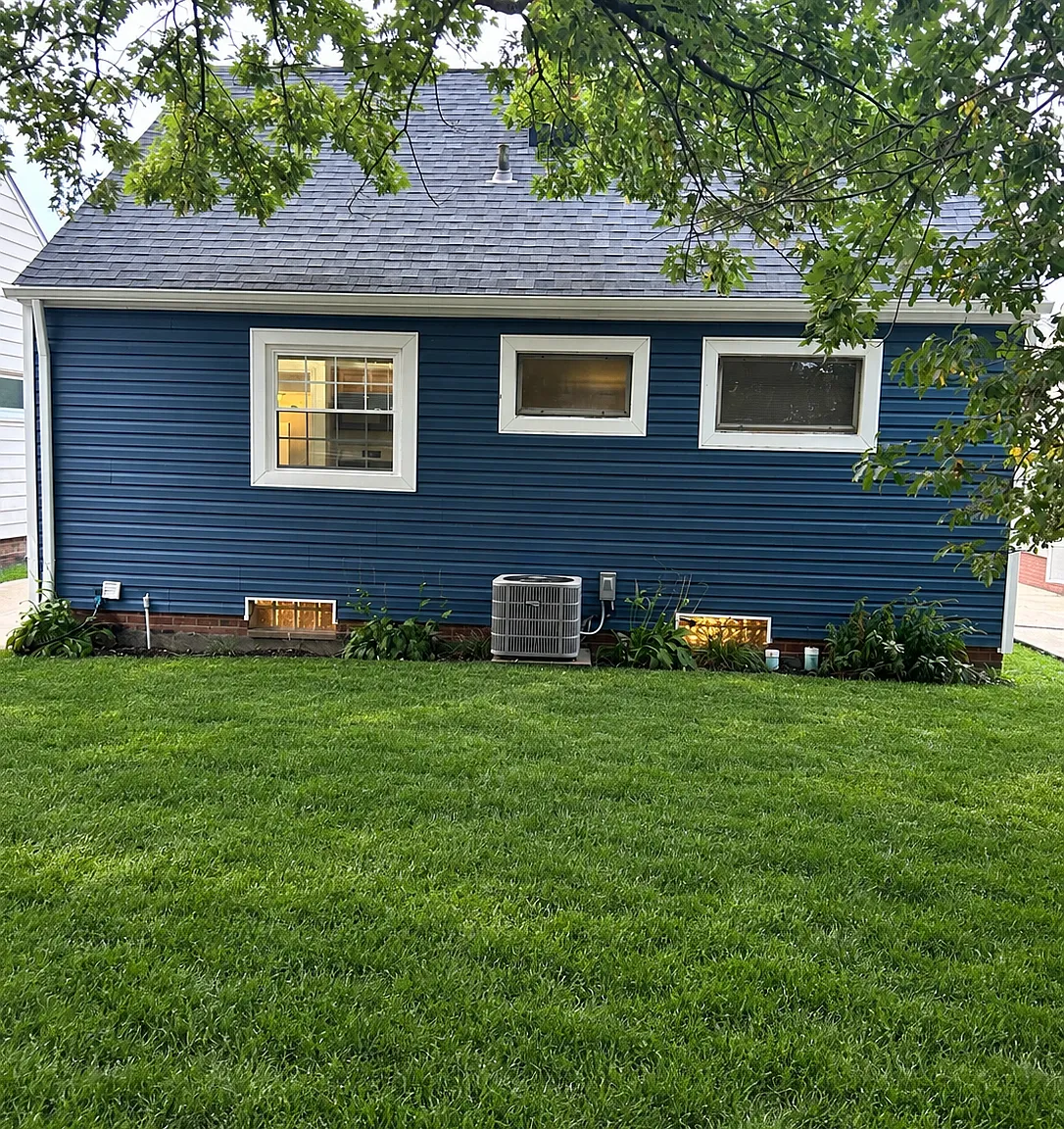 3 bed, 1176 sqft, $1,550 — Photo 2