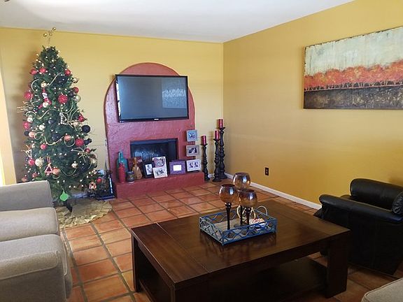 3rd image of 3636 E Everglade Ave
