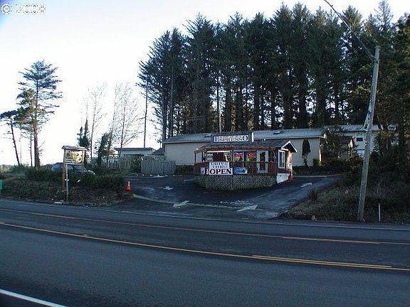 5th image of 3632 NE Highway 101