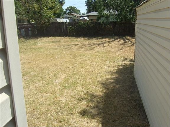 3rd image of 2308 North Ave