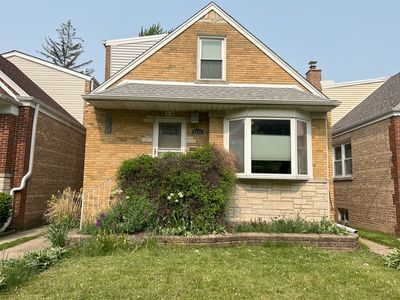 5236 N Mobile Ave, Chicago, IL, 60630