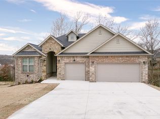 2221 Hopkins Ln, Pea Ridge, AR 72751