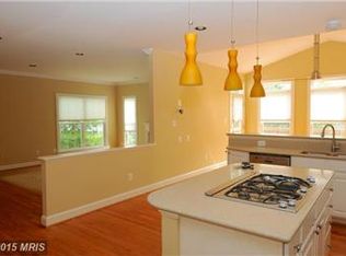 46440 Montgomery Pl, Sterling, VA 20165