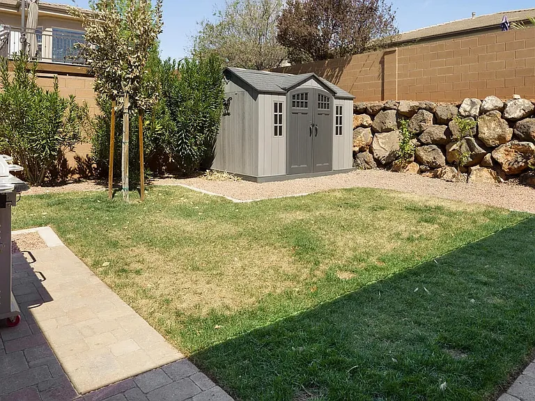 529 E Dry Springs Ln — Photo 7