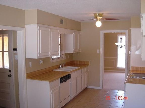 5974 Fox Ridge, Memphis, TN 38115