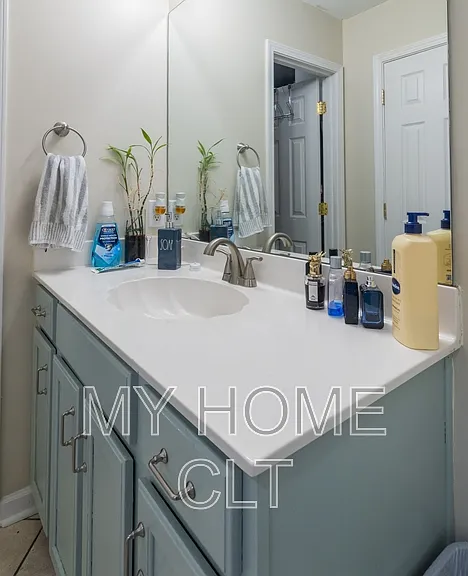 10029 Dauphine Dr — Photo 26