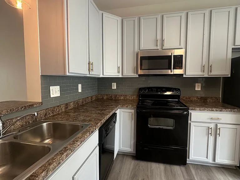 12452 Jackson Ave — Photo 11