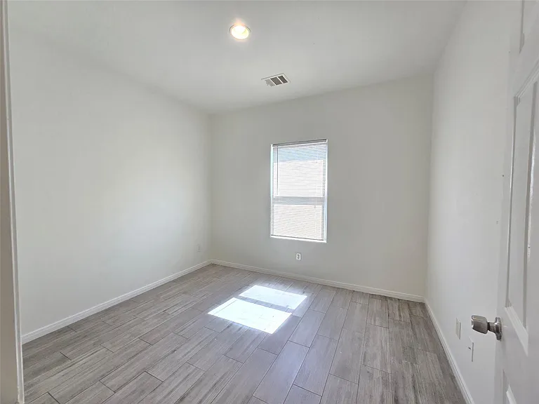 3702 Wylie St #B — Photo 6