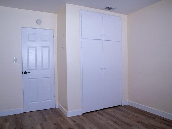 5th image of 4020 Ingraham St