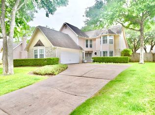2123 Windmill Dr, Richmond, TX 77406