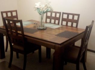 2470 W Good Hope Rd UNIT 162, Glendale, WI 53209