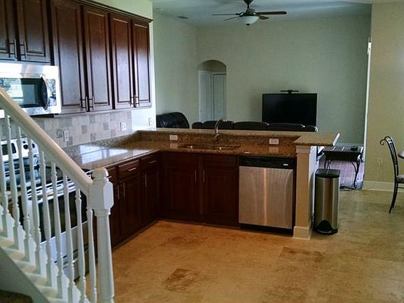 3rd image of 2703 Aloma Oaks Dr
