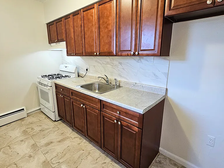 415 Kearny Ave #2 — Photo 2