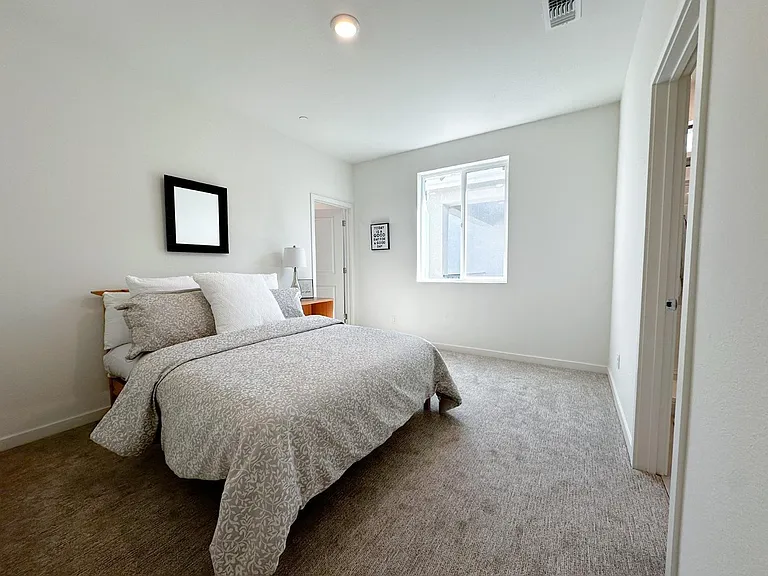 2957 Honey Opal Ave — Photo 17