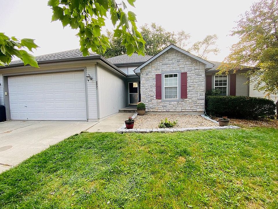 Beautiful Ranch Style Home.