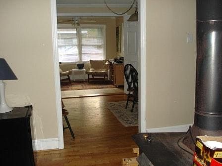 2nd BR or Family Rm through DR