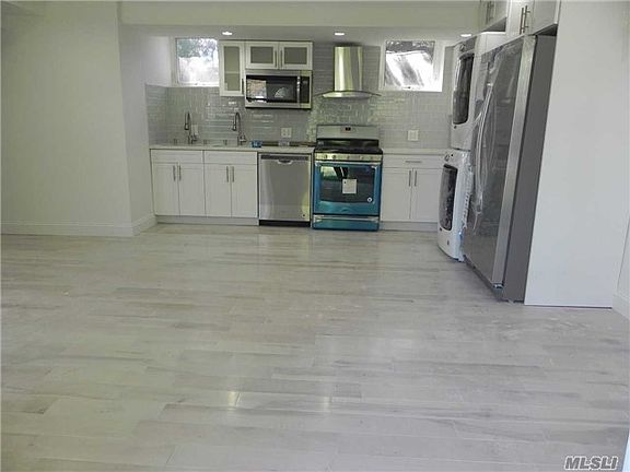 3rd image of 20 Brewer Ave