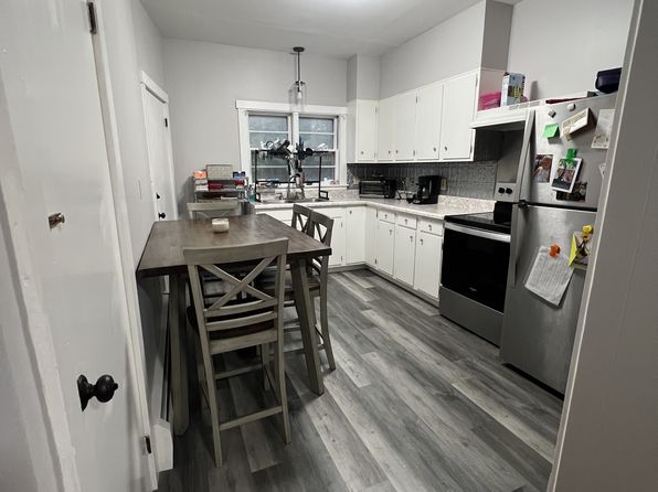 28 Forest St #28