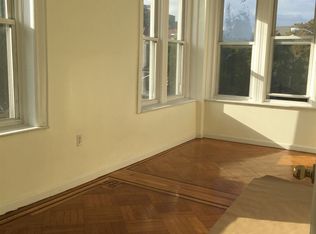 702 Beverley Rd, Brooklyn, NY 11218