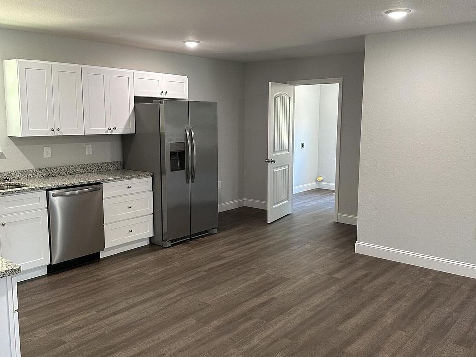 2nd image of 311 Iowa Ave