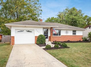 2652 Queensway Dr, Grove City, OH 43123