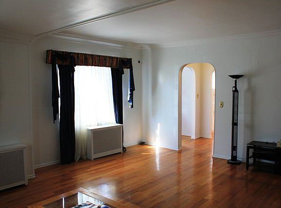 4th image of 8901 215th St