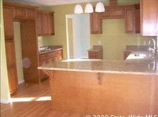 43 Sunny View Ct, Warwick, RI 02886