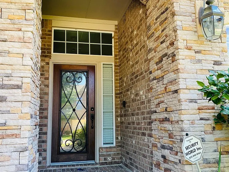 24823 Dutton Point Dr — Photo 4