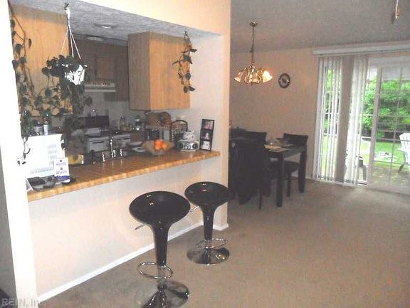 3rd image of 214 Charlotte Dr