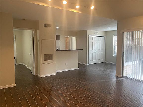 4th image of 2300 Old Spanish Trl APT 1113