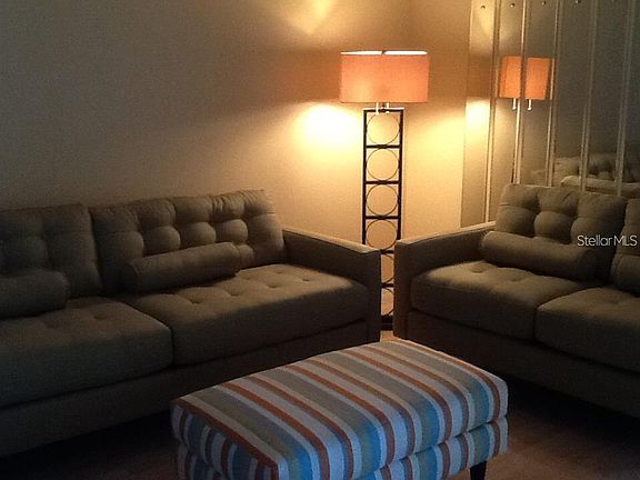 2nd image of 4668 Oak Hill Ln