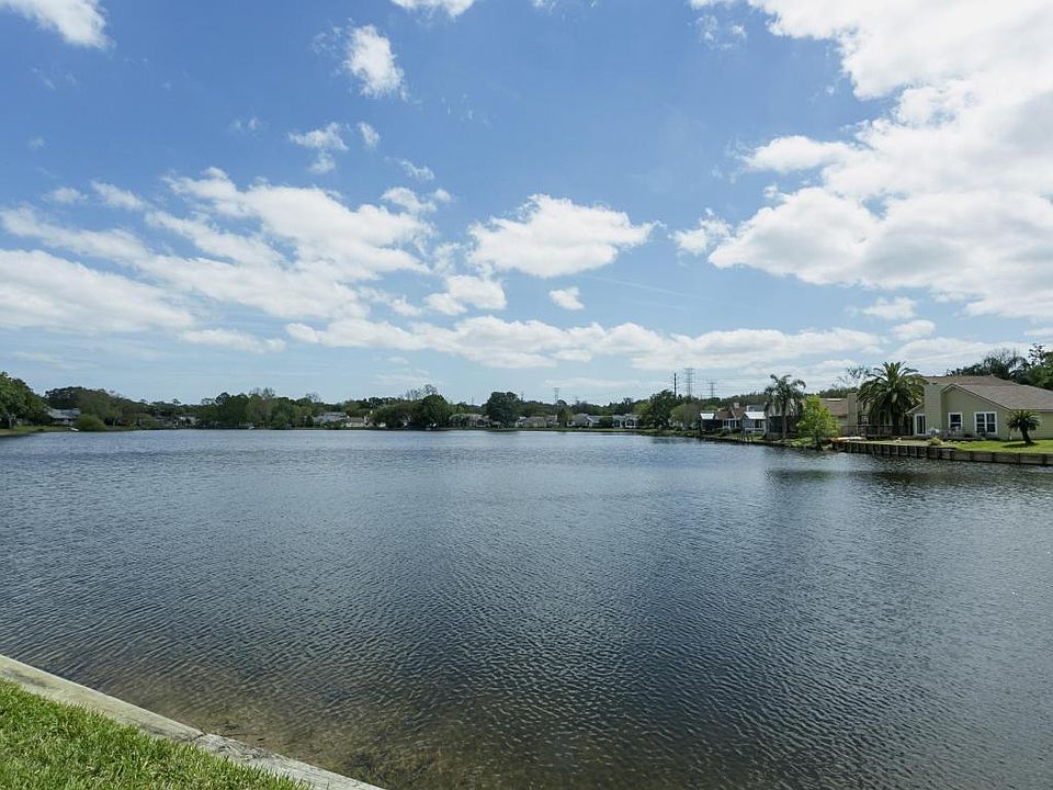 1st image of 3921 Arbor Lake Dr W