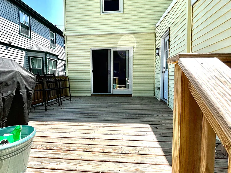 12 Bedlow Ave — Photo 28