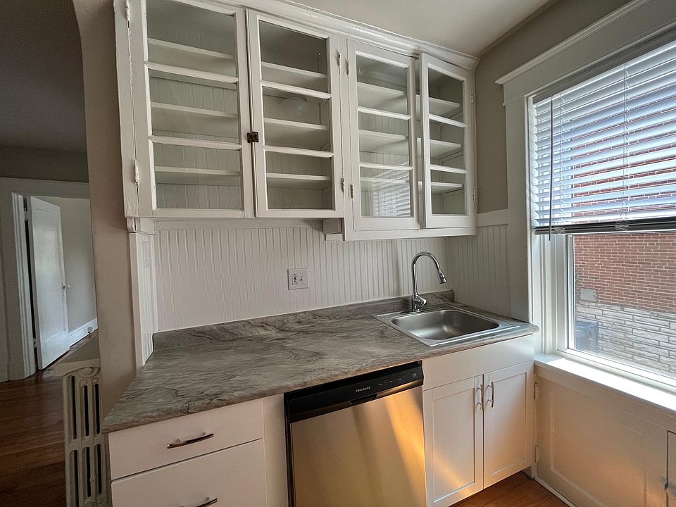 1st image of 1152 Moorlands Dr #1