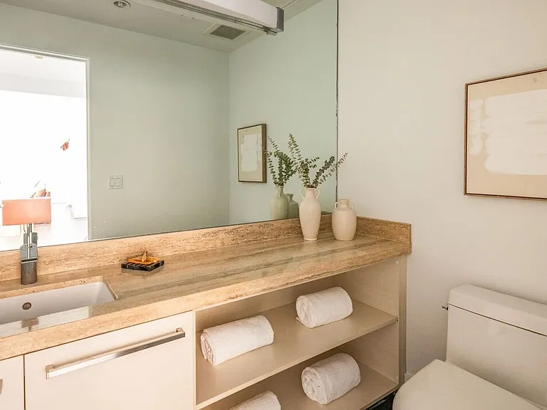 855 N Croft Ave #Penthouse 4 — Photo 27