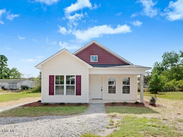 303 E James Street, La Grange, NC 28551