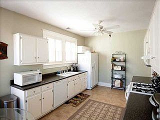 4th image of 1584 Galloway Ave