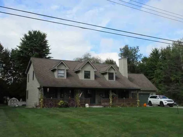 2115 Ditty Rd, Kimball, MI 48074