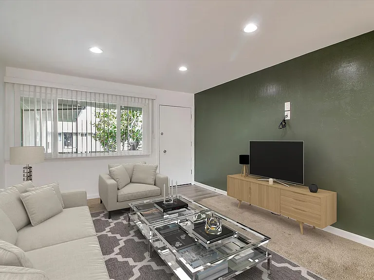 3586 Payne Ave #10 — Photo 1