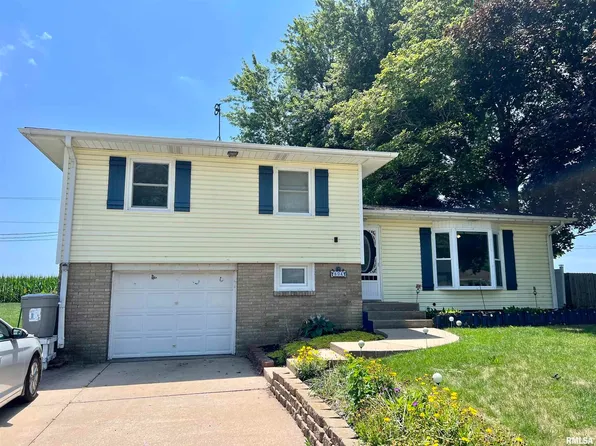 604 W 3rd St, Sherrard, IL 61281