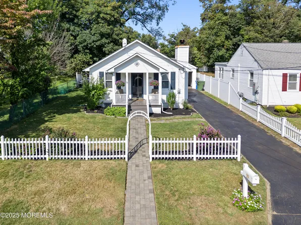 19 Villa Place, Eatontown, NJ 07724