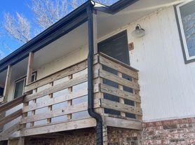 1346 North Fairview Avenue, 3