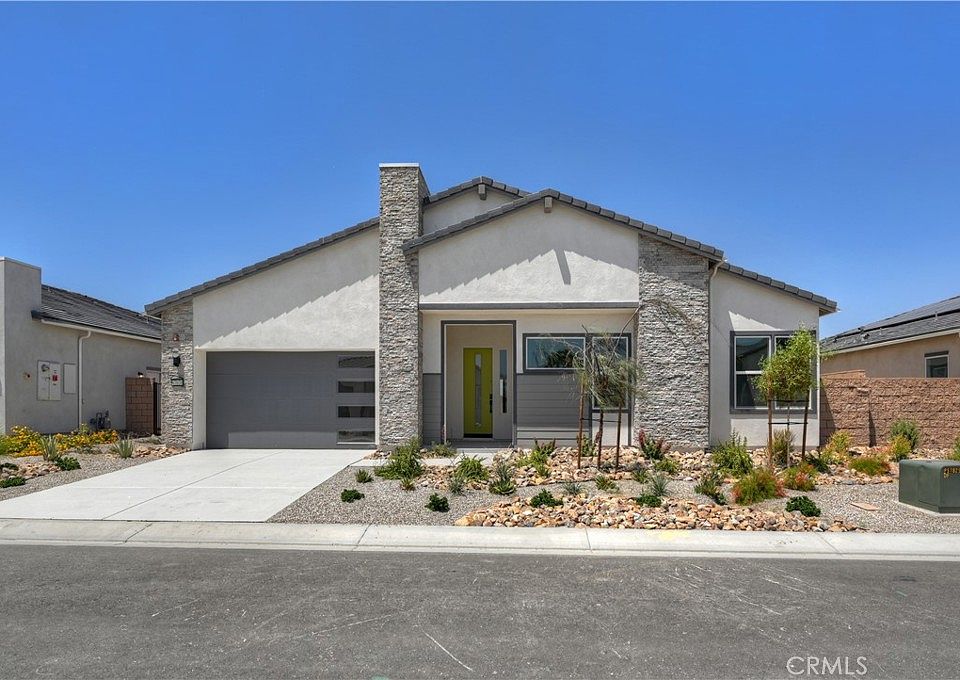 1st image of 67070 Amethyst Way
