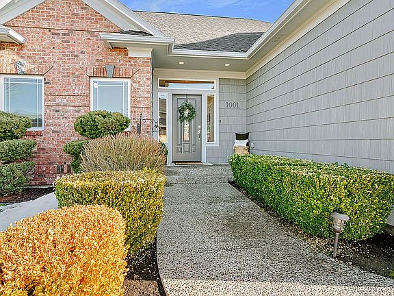 3rd image of 1001 S 85th Ave