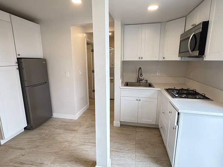 2771 Logan Ave #B — Photo 3